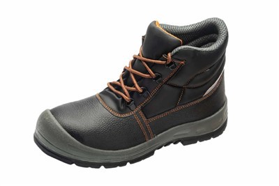 Bahan apa yang digunakan untuk membuat sepatu tahan panas?